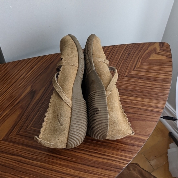 BUM Equipment suede mary janes hiking flats tan camel brown size 8 s1 - Picture 3 of 8